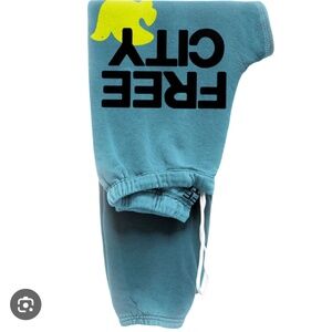 Free city sweatpants